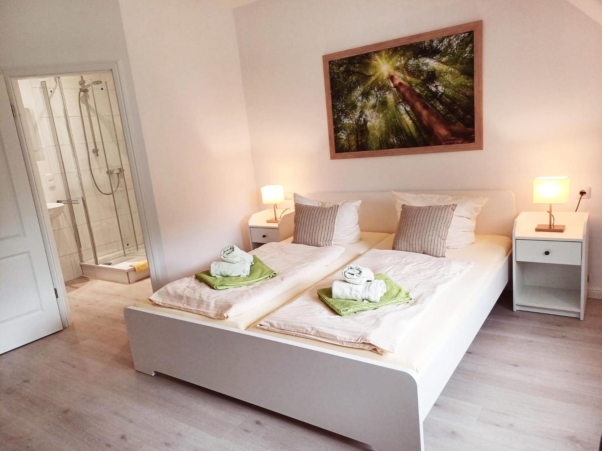 Landhaus Tewel Hotel Mit Restaurant מראה חיצוני תמונה