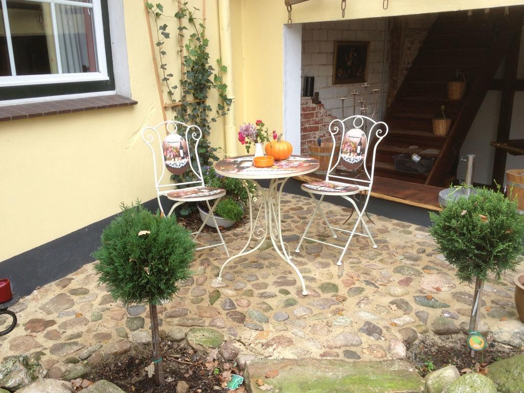 Landhaus Tewel Hotel Mit Restaurant מראה חיצוני תמונה